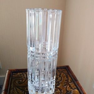 Lead crystal flower vase